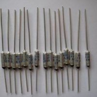 家用电路用多少安的保险丝合适？